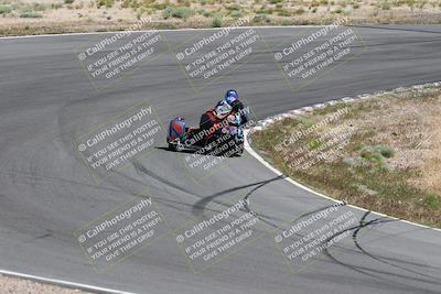 media/Apr-20-2025-AHRMA (Sun) [[393a79c373]]/Race/Group 9/Turn 4b/